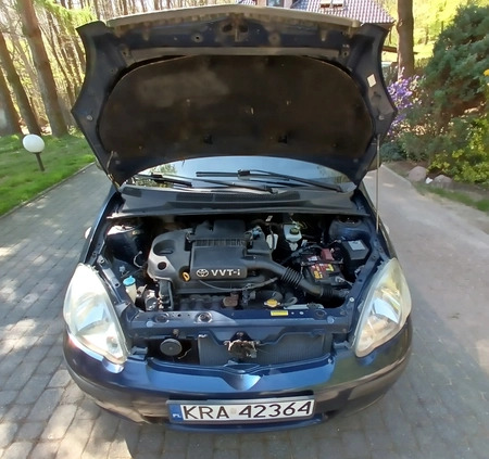 Toyota Yaris cena 7499 przebieg: 243328, rok produkcji 2004 z Toszek małe 46
